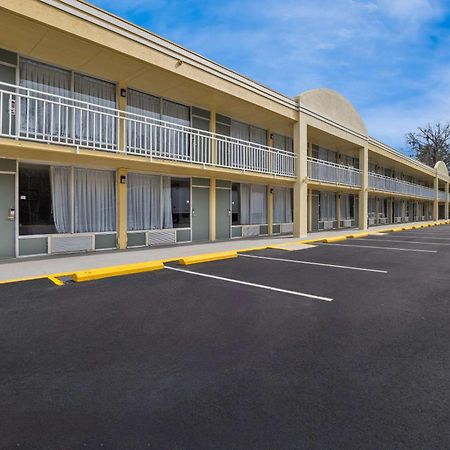 Econo Lodge 예마세 외부 사진