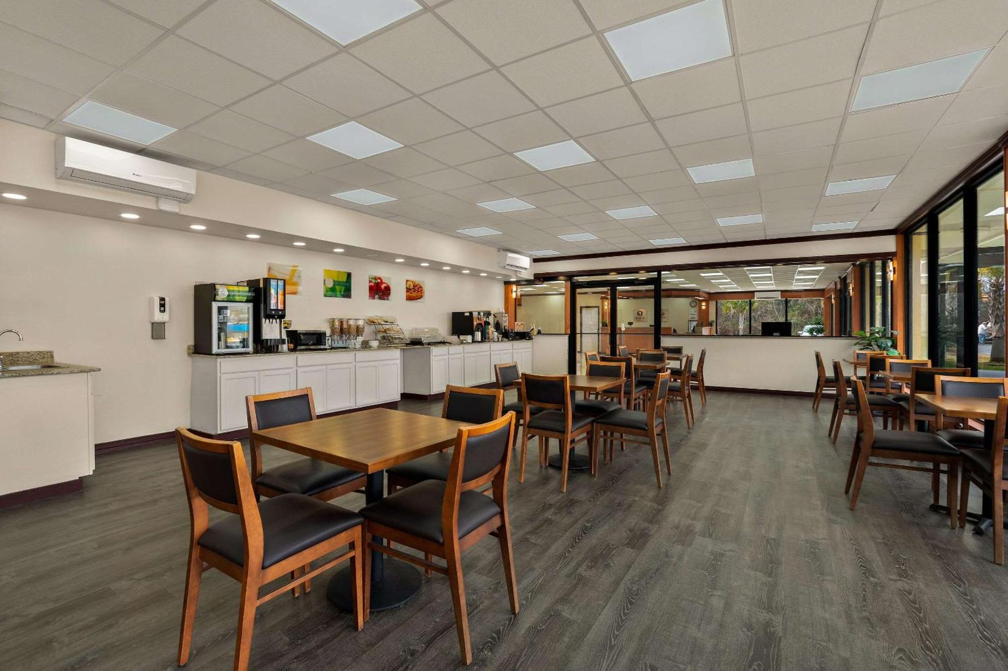 Econo Lodge 예마세 외부 사진