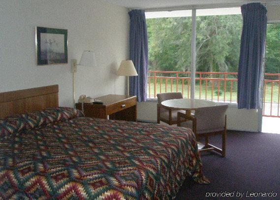 Econo Lodge 예마세 객실 사진